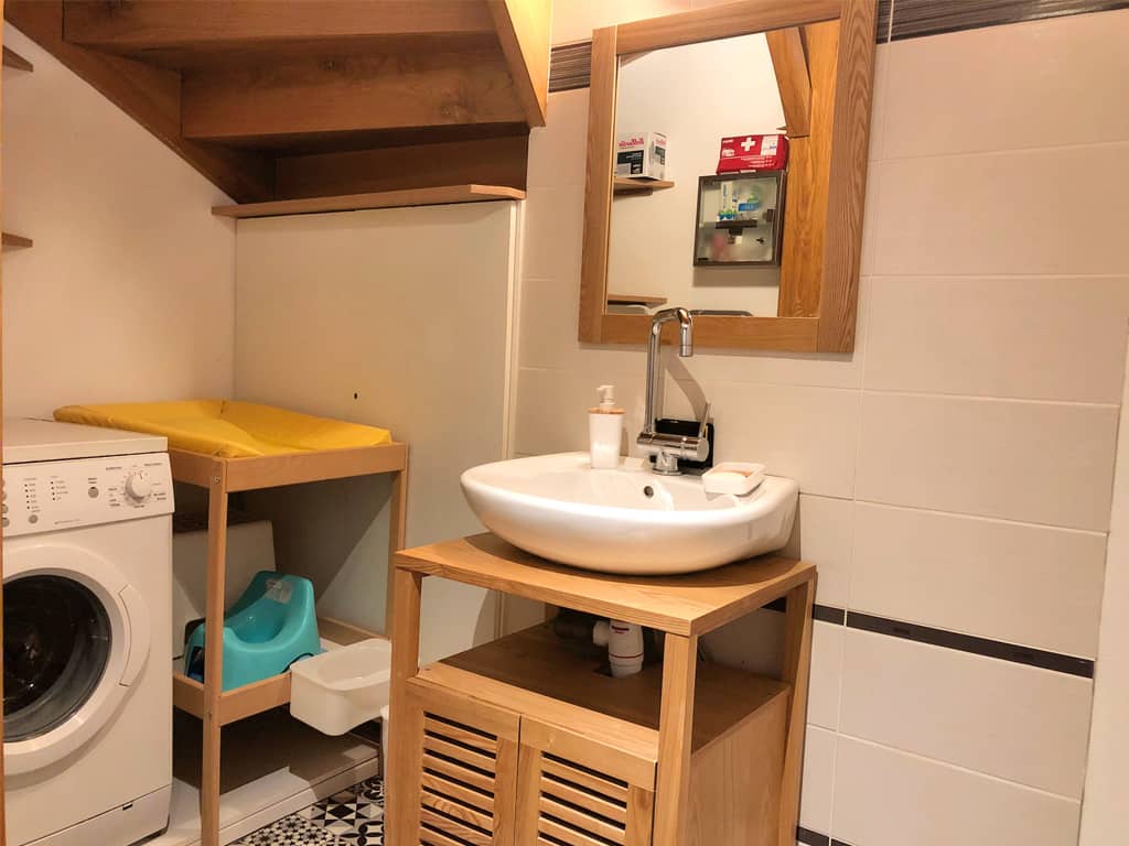 Salle de bain appart hotel St Nazaire
